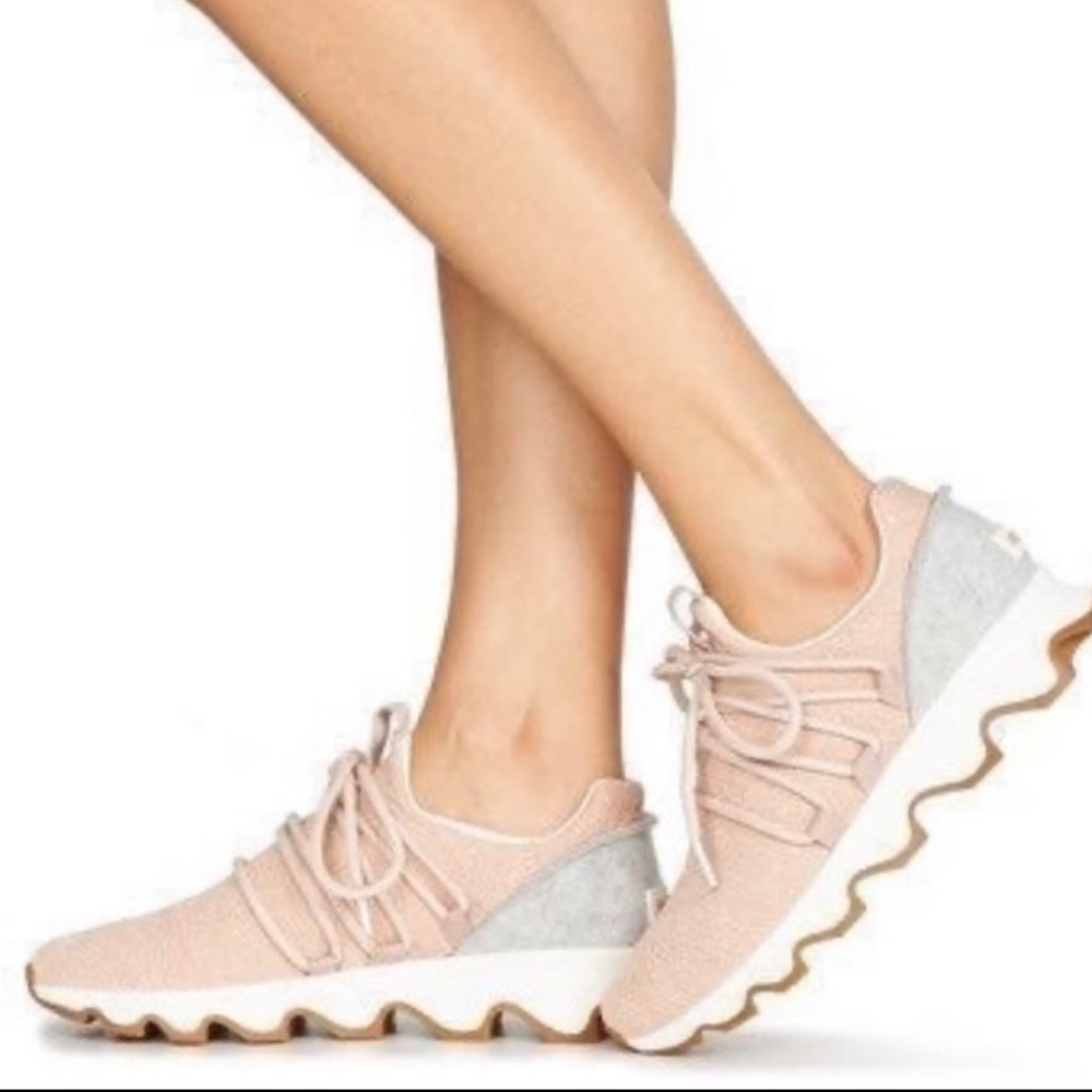 SOREL Kinetic Lace-up Fabric Sneakers Pink Womens Size 9.5 Like New